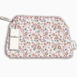 Hovedbilde Cath Kidston - Flowers toalettveske / pennal