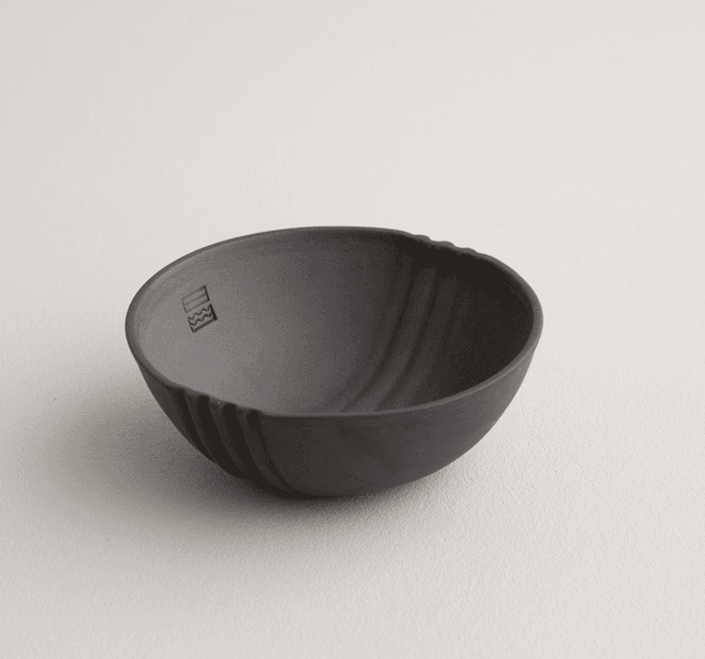 Fitjar Islands oppskummingsbolle x Rita Lysebo Egren | Anthracite