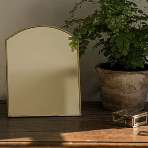 Hovedbilde Frittst&aring;ende speil i antikk messing